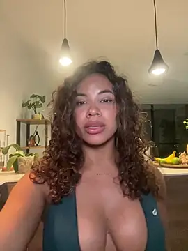 Brunettexio live sex cam