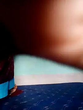 Monisha9876 live sex cam