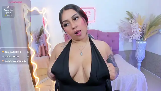 kendra_tay's cam snapshot