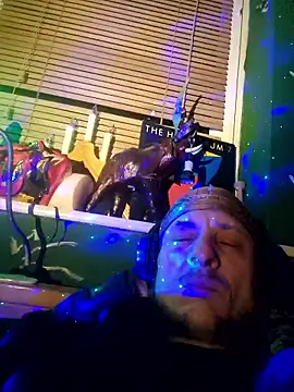 MODEST11_MMiILOO_AMARO live sex cam