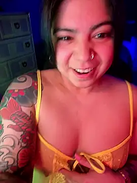 kimmiakiss22 live sex cam