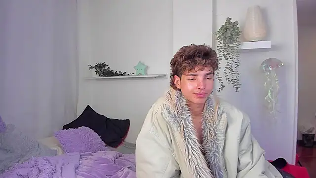 santy-kitty live sex cam