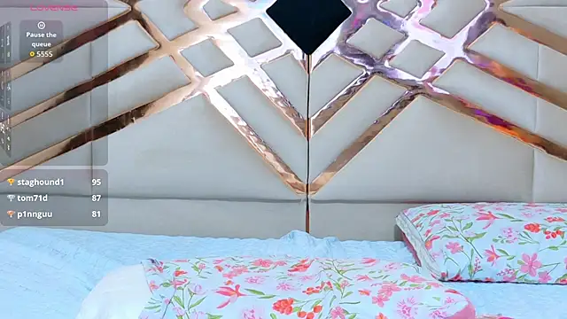 hornybarelylegalgirl live sex cam