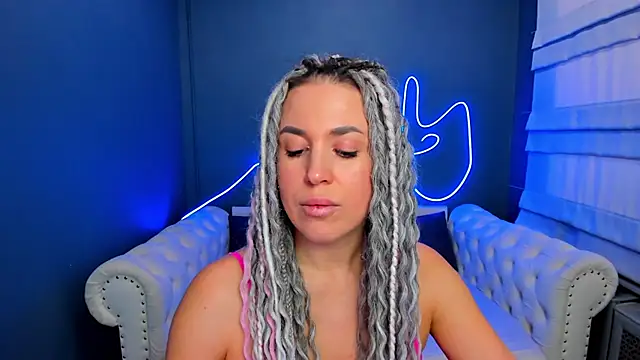 rock_n_roxy's cam snapshot