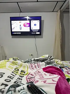 ANYLU19's cam snapshot