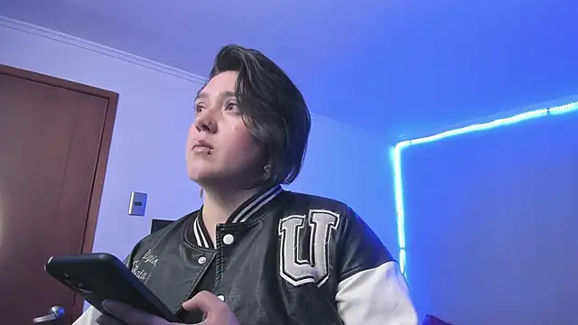 Zoe_hero's cam snapshot