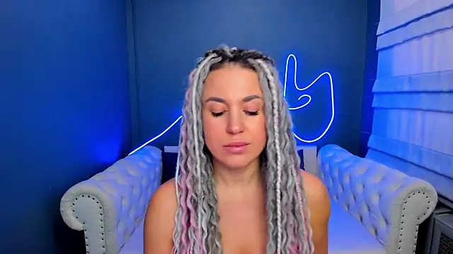 rock_n_roxy's cam snapshot