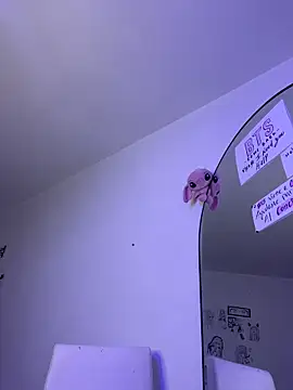 MadelineBenet's cam snapshot