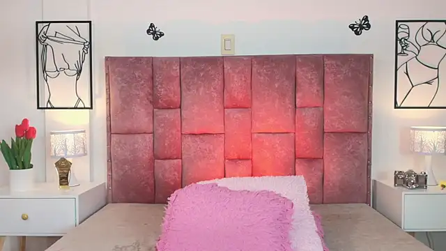 NicolMiller4's cam snapshot