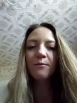 KattyLuuu's cam snapshot