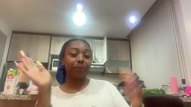 ChocolateCakeQueen's cam snapshot