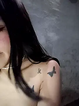 ElaRuil69 live sex cam