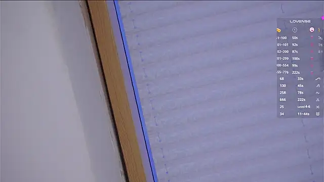 LeonaBelhumeur live sex cam