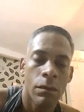 Chiquitoperopeligroso4's cam snapshot