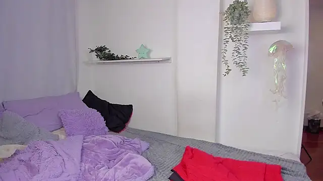 santy-kitty live sex cam