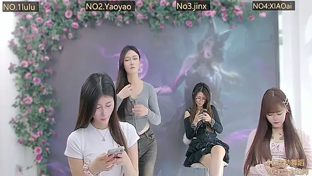 DogdogSM live sex cam