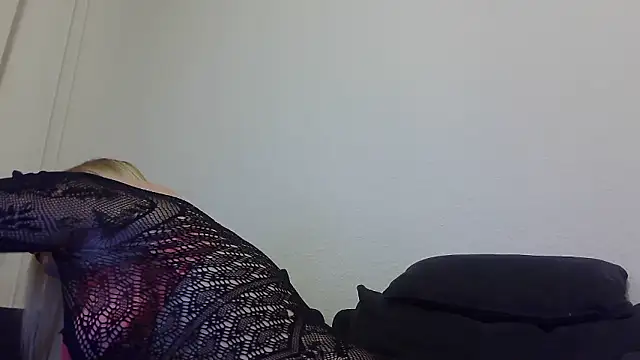 DevilsAngel13 live sex cam