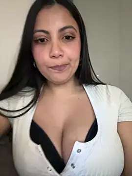 Nina_Belle's cam snapshot