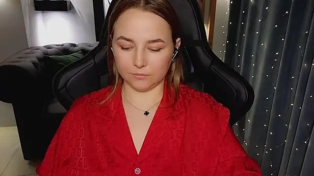 Mira_Mermayd's cam snapshot