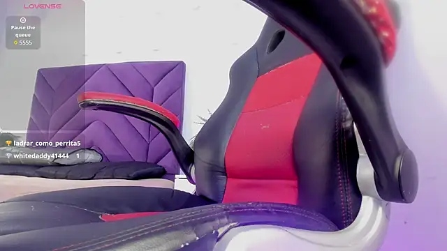 Meeganfoox's cam snapshot