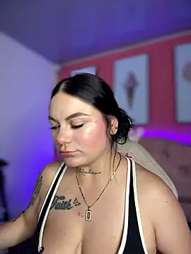 Megaan__More's cam snapshot