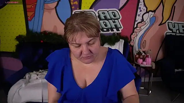 EmmaKanee live sex cam