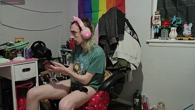 tallnerdyguy live sex cam