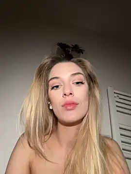 Bellalolahot live sex cam