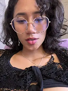 KaitlynLoveCam live sex cam