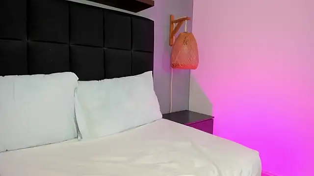 zara_clap's cam snapshot