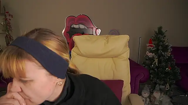 BellaLaPetit live sex cam