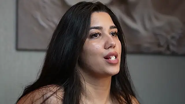 JuliaCoral live sex cam