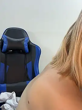 Adeline_1 live sex cam