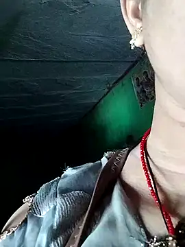 Na_shreya live sex cam