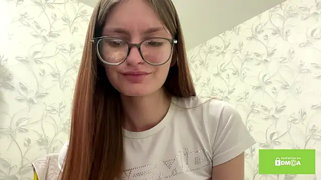 VirgieVoter live sex cam