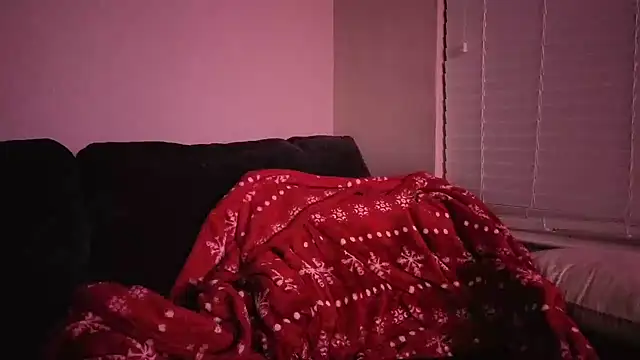 Angeliccreamyrican's cam snapshot