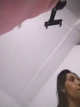 Lady_Crimson's cam snapshot