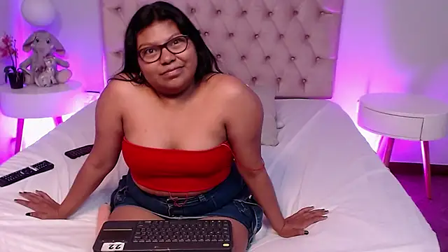 Kiri_Black_'s cam snapshot