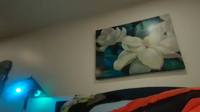 lavender_spits's cam snapshot