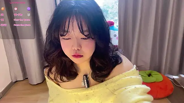 Kittenfishing live sex cam