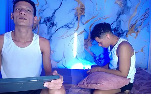 Peter_boys_1's cam snapshot