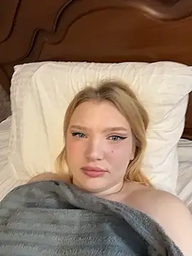 AmmyHot live sex cam