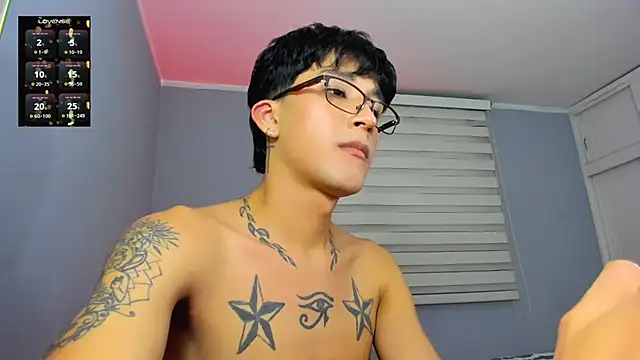 tom_Howard live sex cam