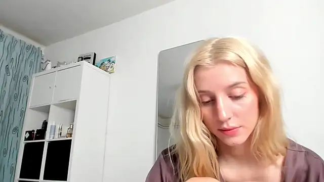 KenzieDawton live sex cam