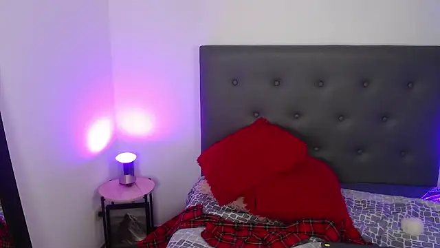 isa_bigassx's cam snapshot