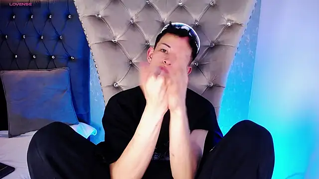 MaikCarver live sex cam