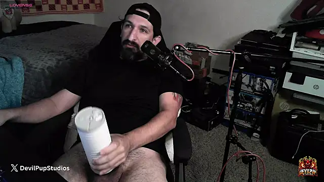 DevilPup75_'s cam snapshot