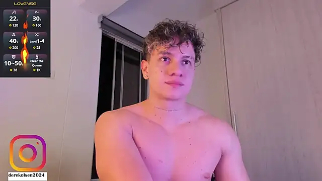 DerekOlsen live sex cam