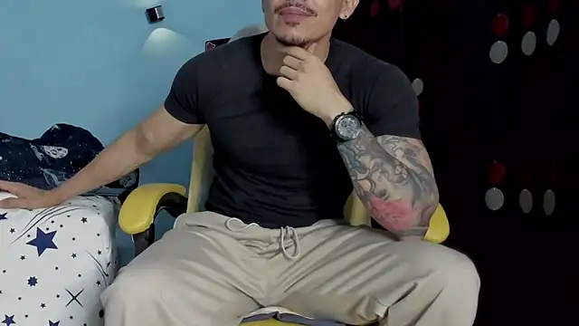 Alex_motta live sex cam