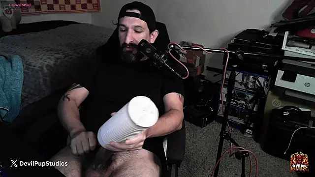 DevilPup75_'s cam snapshot